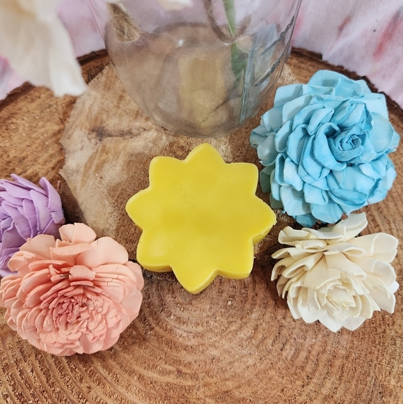 Handmade lotion‎ bar - Picture 3 of 4